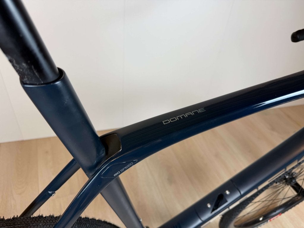 Trek Domane SL5 - Shimano 105 - 60 cm - Carbon, Fietsen en Brommers, 28 inch, Gebruikt, Carbon, Info@velostudio.nl