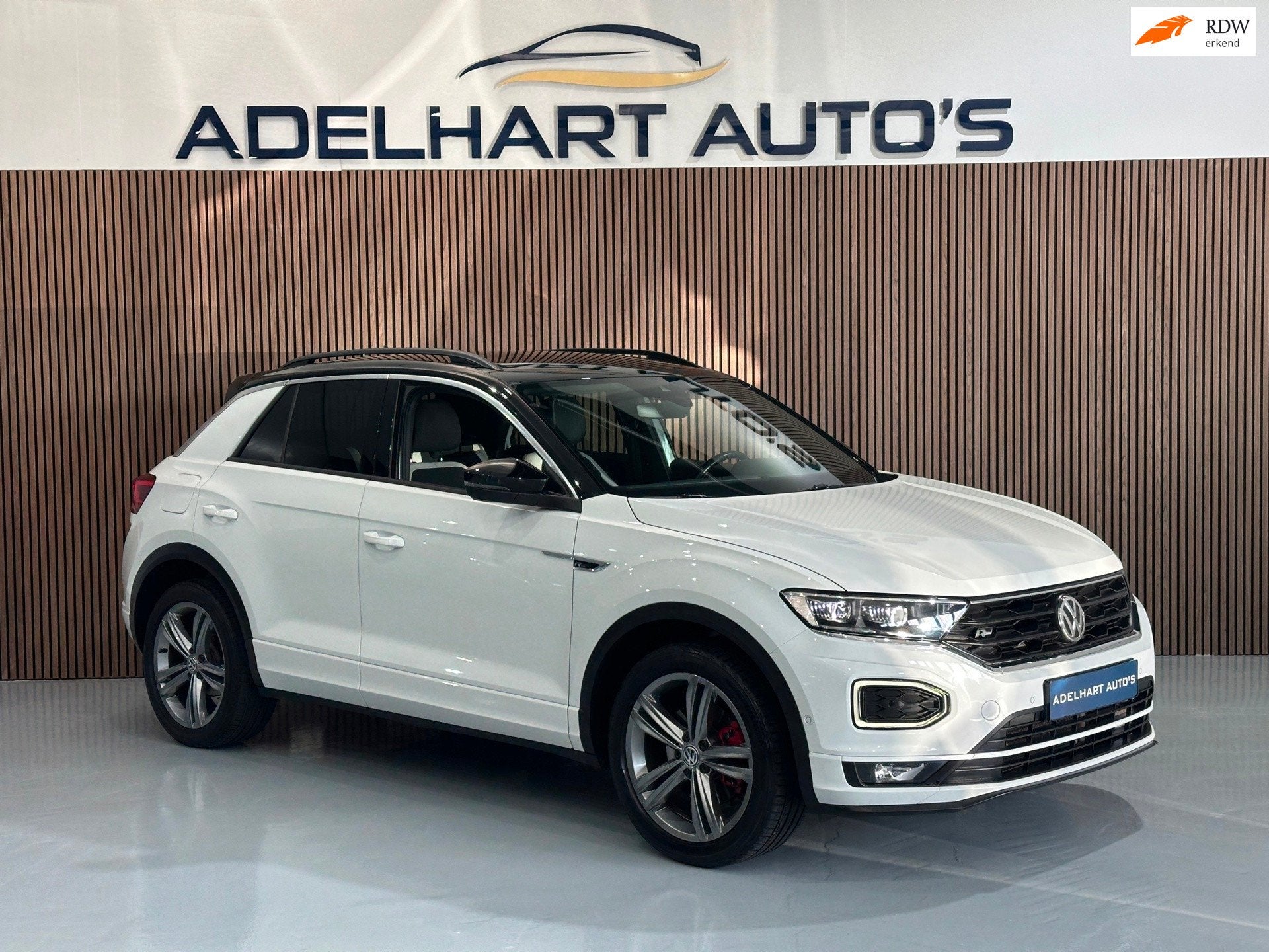 Volkswagen T-Roc 1.5 TSI Sport Business 2 X R Line DSG / Nav, Auto's, 4 cilinders, 150 pk, Wit, Origineel Nederlands