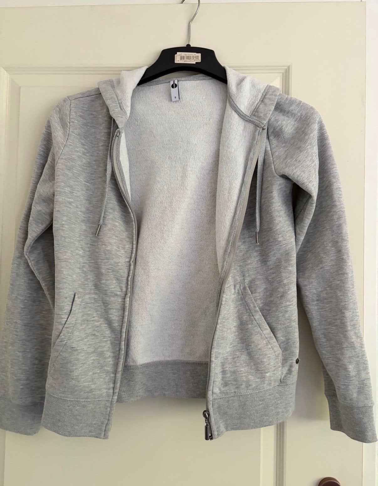 Everme grijs vest met capuchon - Maat S, Ophalen of Verzenden, Nieuw, Maat 36 (S), Grijs