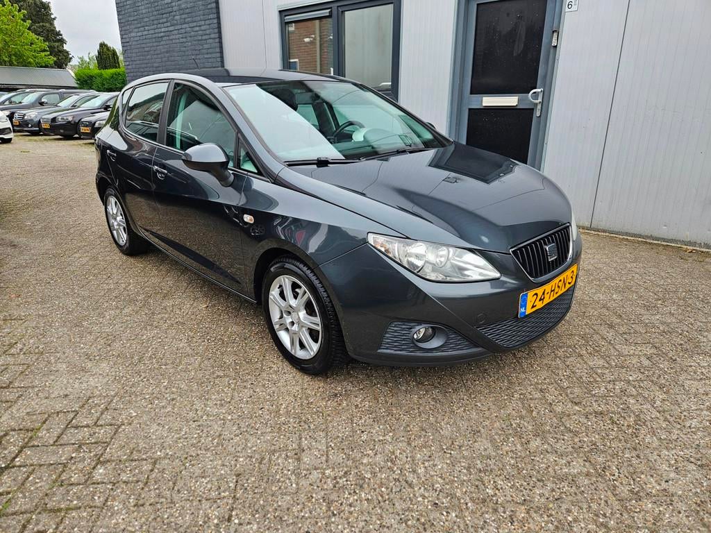 Seat Ibiza 1.4 Stylance 5DRS |PDC|Airco|Cruise|Navi, Voorwielaandrijving, Zwart, 4 cilinders, Ibiza