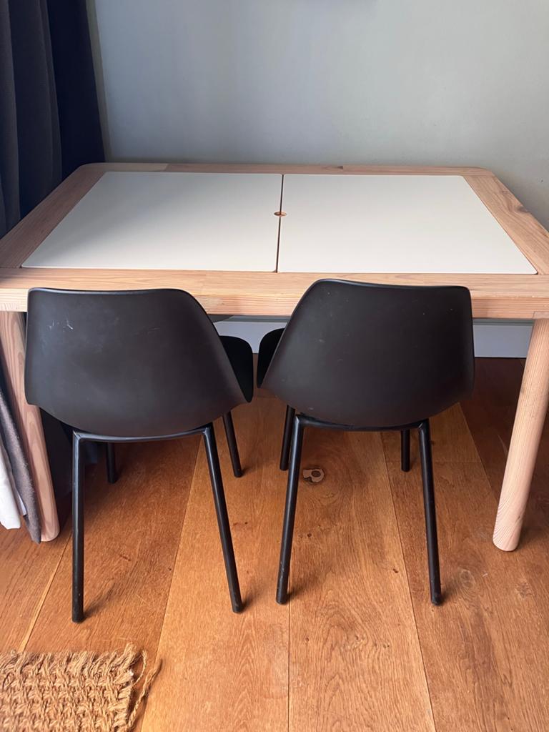 Kinder speeltafel met opbergruimte, Ophalen, Zo goed als nieuw, Tafel(s)