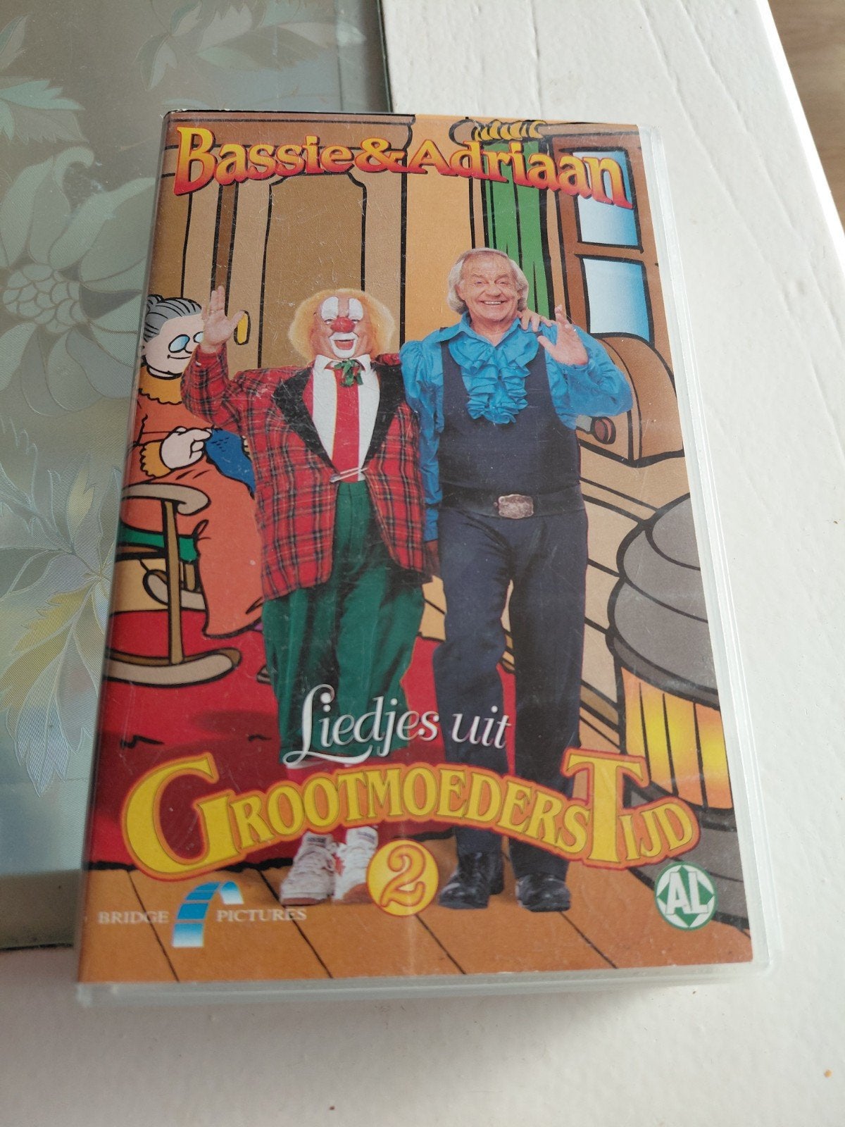 Bassie en Adriaan Liedjes uit grootmoeders tijd 2 videoband, Ophalen of Verzenden, Gebruikt, Kinderprogramma of -film, VHS