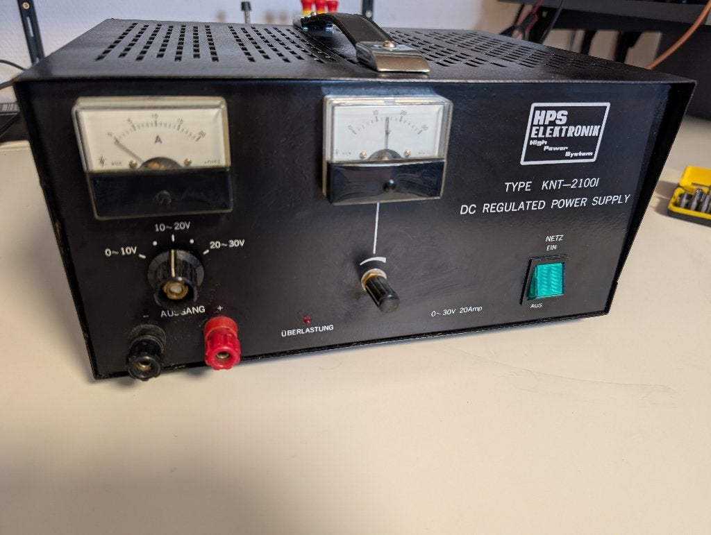 HPS Elektronik Lineair Regelbare Voeding KNT 2100 20A 0-30v, Ophalen, Gebruikt, Zender