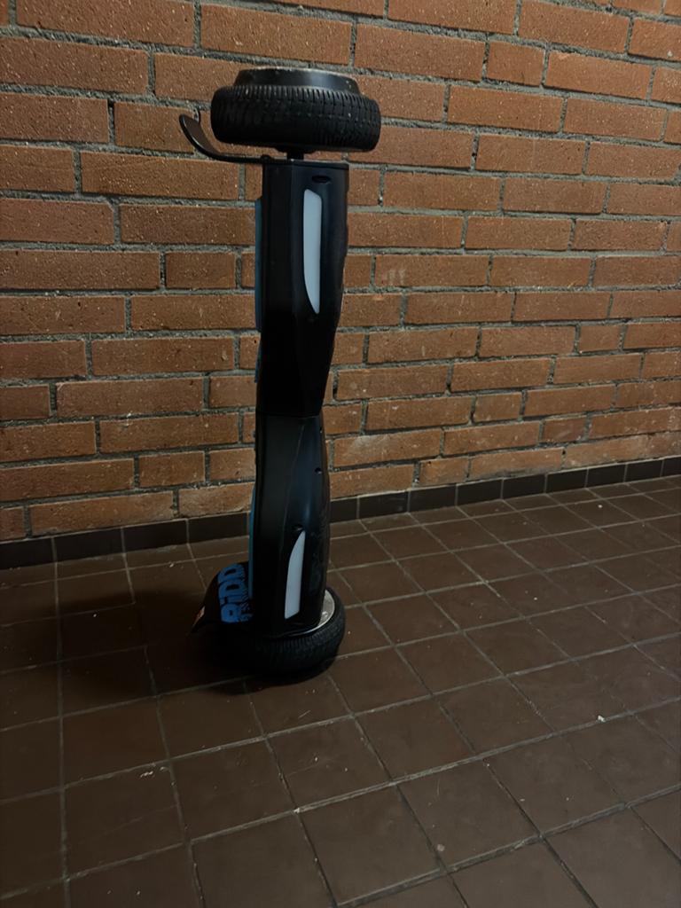 Hoverboard - Zwart met blauwe accenten, Ophalen of Verzenden, Gebruikt, Overige typen
