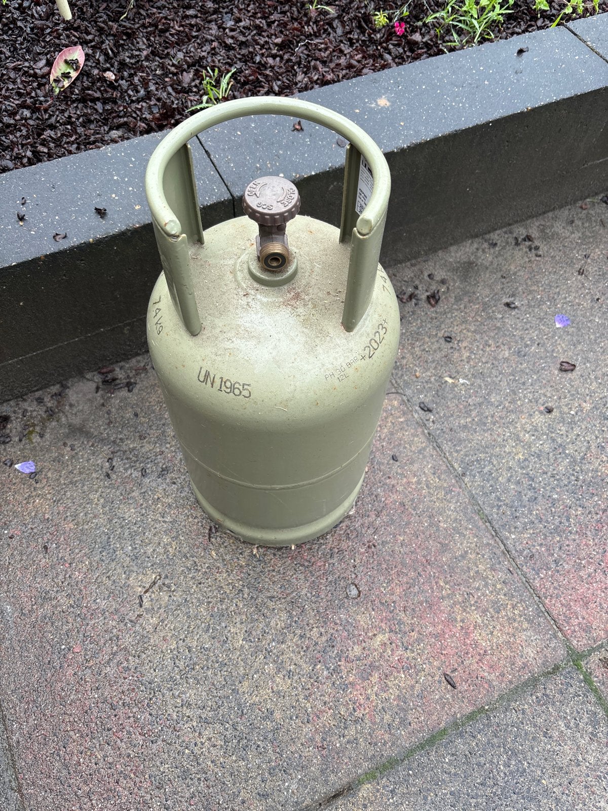 Lege gasfles (UN 1965), Ophalen, Gebruikt