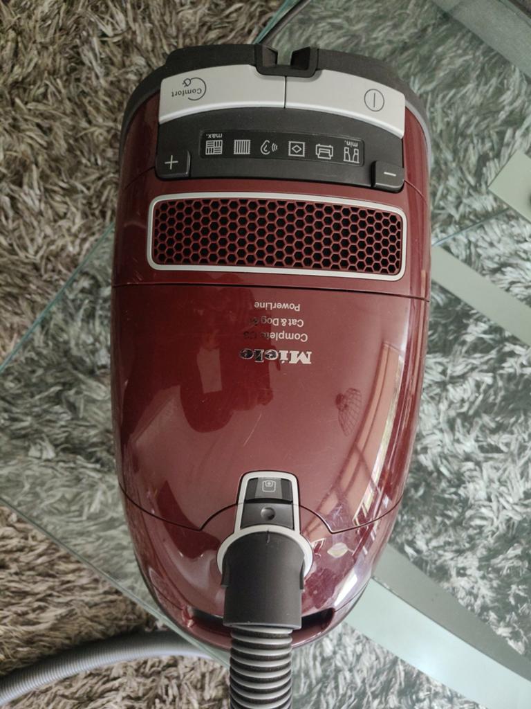 Miele Complete C3 Cat & Dog PowerLine Stofzuiger, Witgoed en Apparatuur, Stofzuigers, Gebruikt, Miele, 2000 watt of meer, Sledestofzuiger