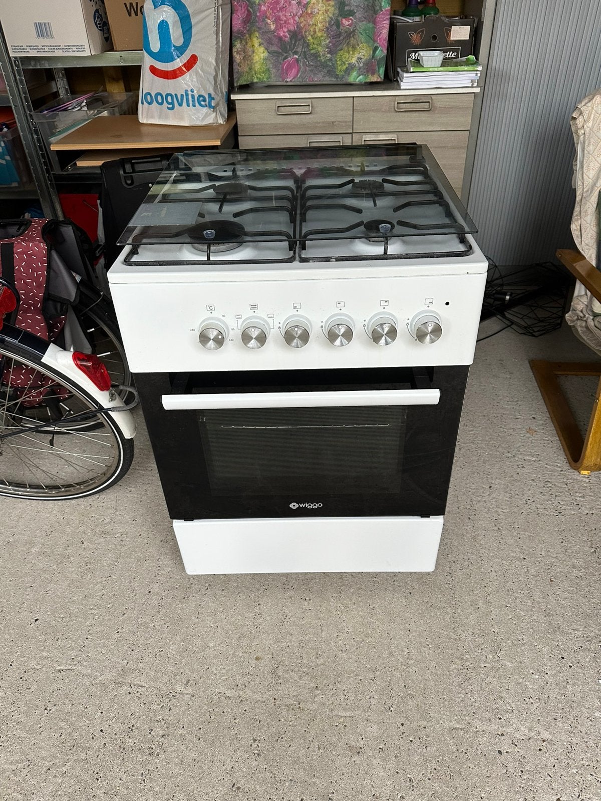 Gasfornuis, Ophalen, 4 kookzones, Zo goed als nieuw, Gas