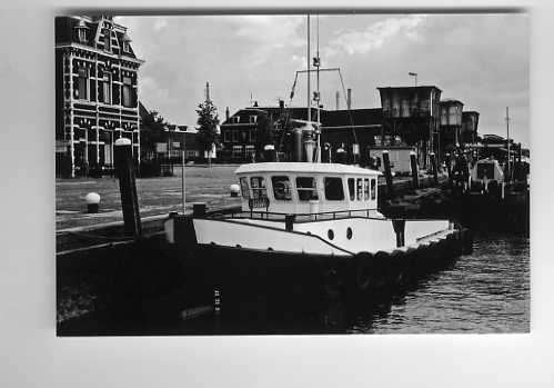 scheepvaart-foto-gouwe, Ophalen of Verzenden, Zo goed als nieuw, Motorboot, Boek of Tijdschrift