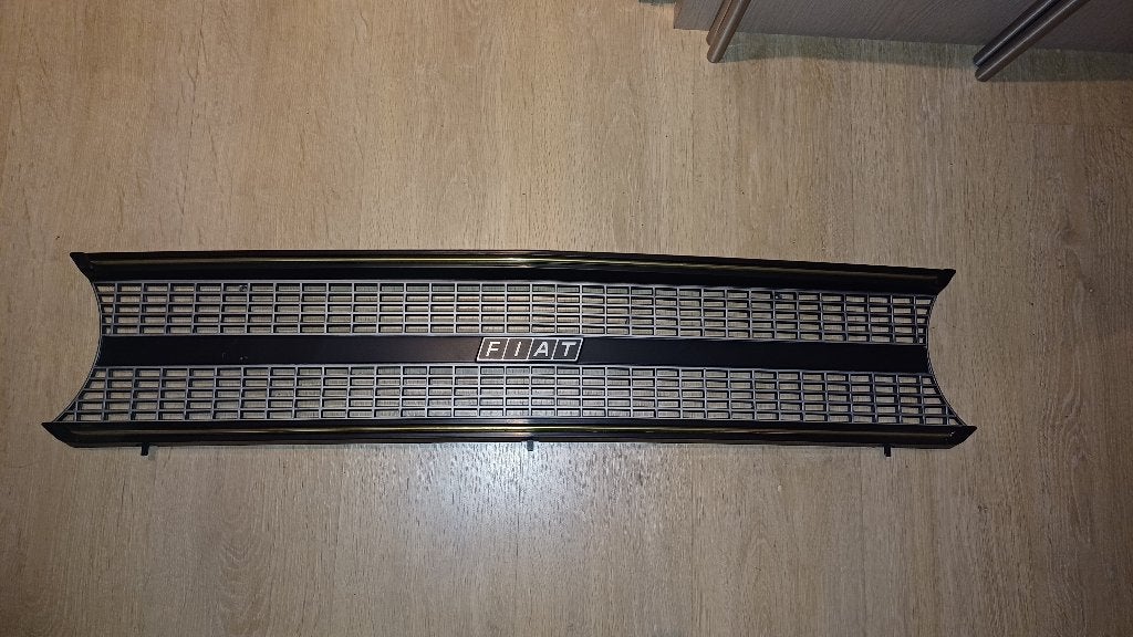 Fiat 124 grille. Nieuw., Ophalen, Nieuw, Fiat