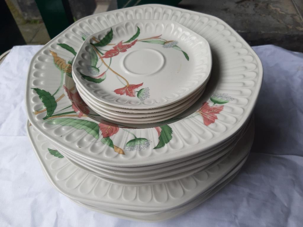 Ontbijtborden en dinerborden Pontesa Spain, Vintage, Ophalen, Zo goed als nieuw, Bord(en), Overige stijlen