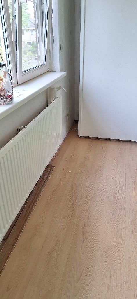 Laminaat 27m2 gratis af te halen Groningen, Doe-het-zelf en Verbouw, Ophalen, 50 tot 150 cm, Zo goed als nieuw, 10 m² of meer