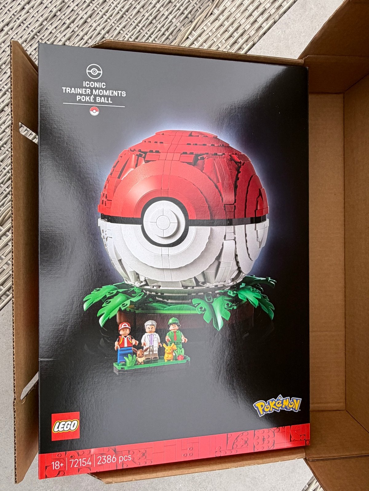 LEGO Pokémon Iconic Trainer Moments Poké Ball (2386 stuks), Lego, Overige thema's, Denemarken, Nieuw