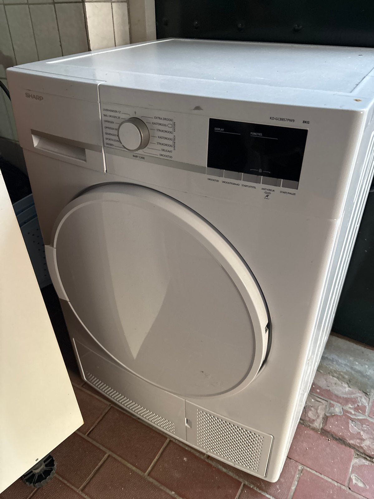 Sharp KD-GCB8S7PW9 Condensdroger 8kg met defect, Gebruikt, 8 tot 10 kg, Ophalen of Verzenden, Voorlader
