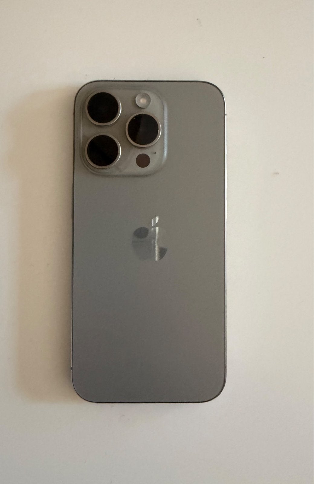 Apple iPhone 15 Pro 128GB – zeer nette staat – Titanium, Telecommunicatie, Mobiele telefoons | Apple iPhone, 128 GB, Ophalen of Verzenden