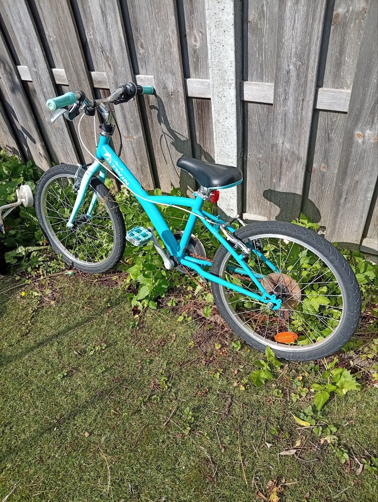 B'Twin kinderfiets 20 inch - defect, Ophalen, 20 inch of meer, Velgrem, Zo goed als nieuw