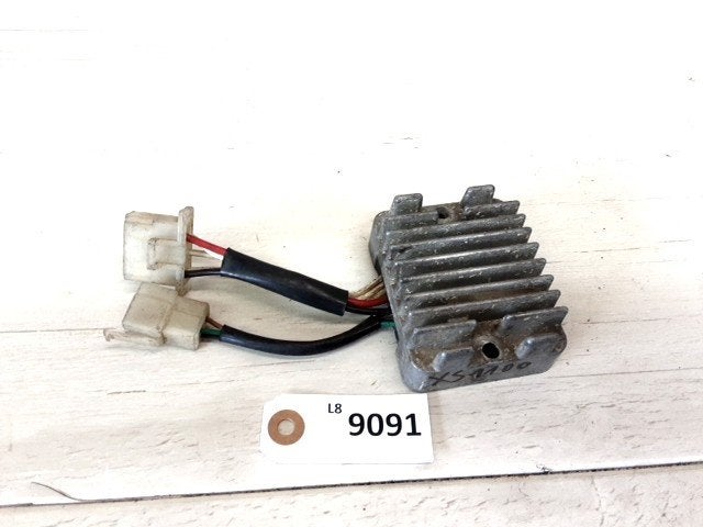 XS1100 1981 - 1983 Yamaha Spanningsregelaar D1-52641, Motoren