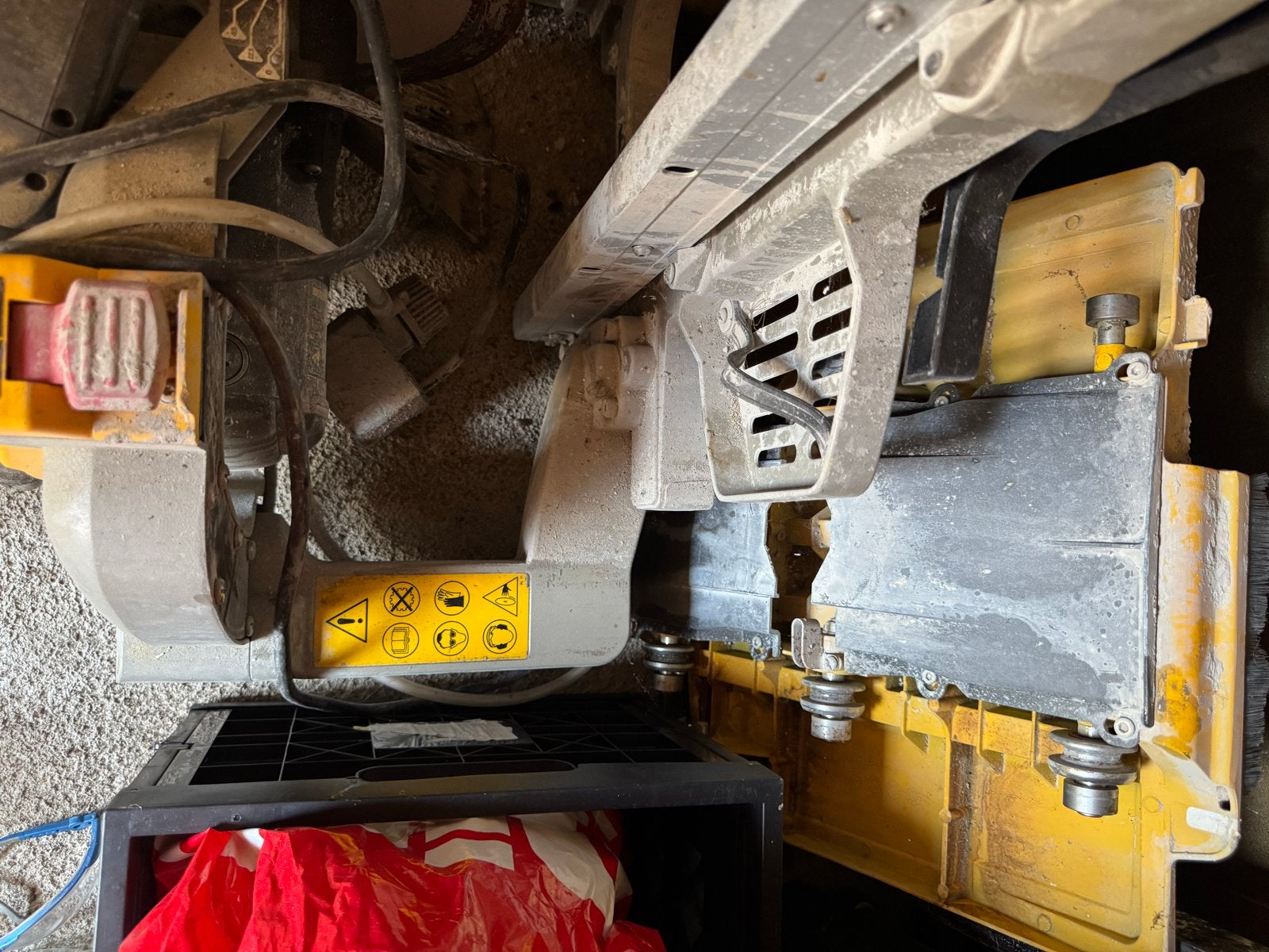 DeWalt D24001 Tegelzaag - Gebruikt, Doe-het-zelf en Verbouw, Gereedschap | Zaagmachines, Ophalen, Gebruikt, Overige typen