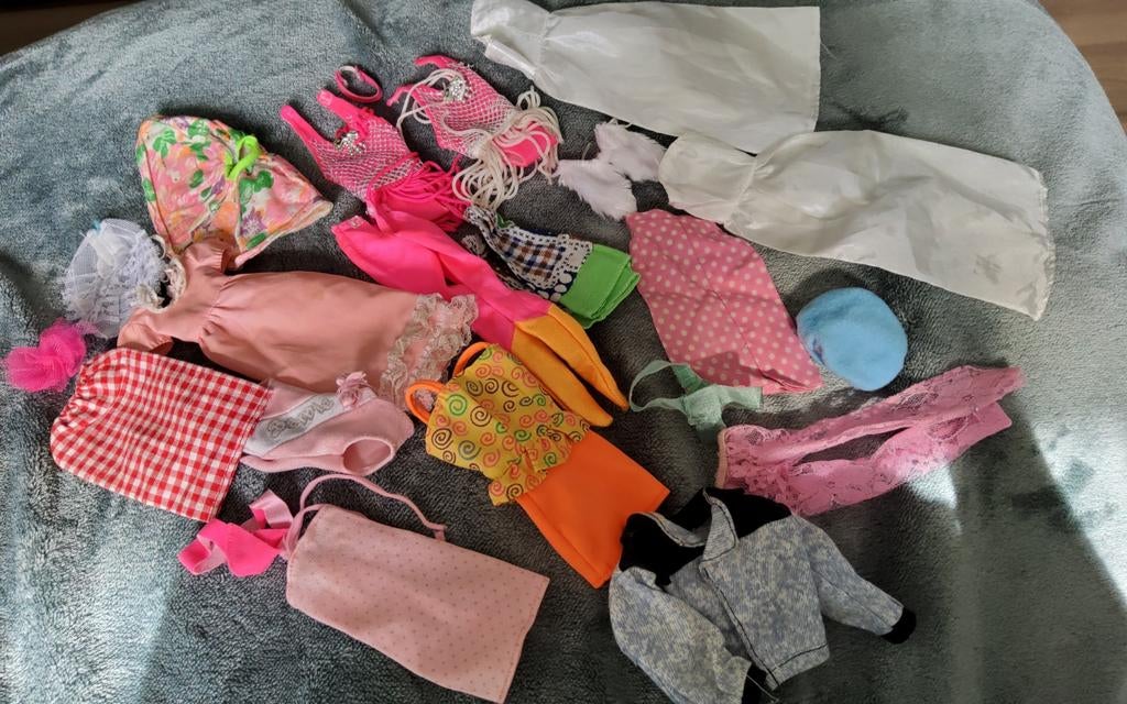 Vintage Barbie Mattel outfit en andere Tienerpop kleding., Ophalen of Verzenden, Gebruikt, Maat 74