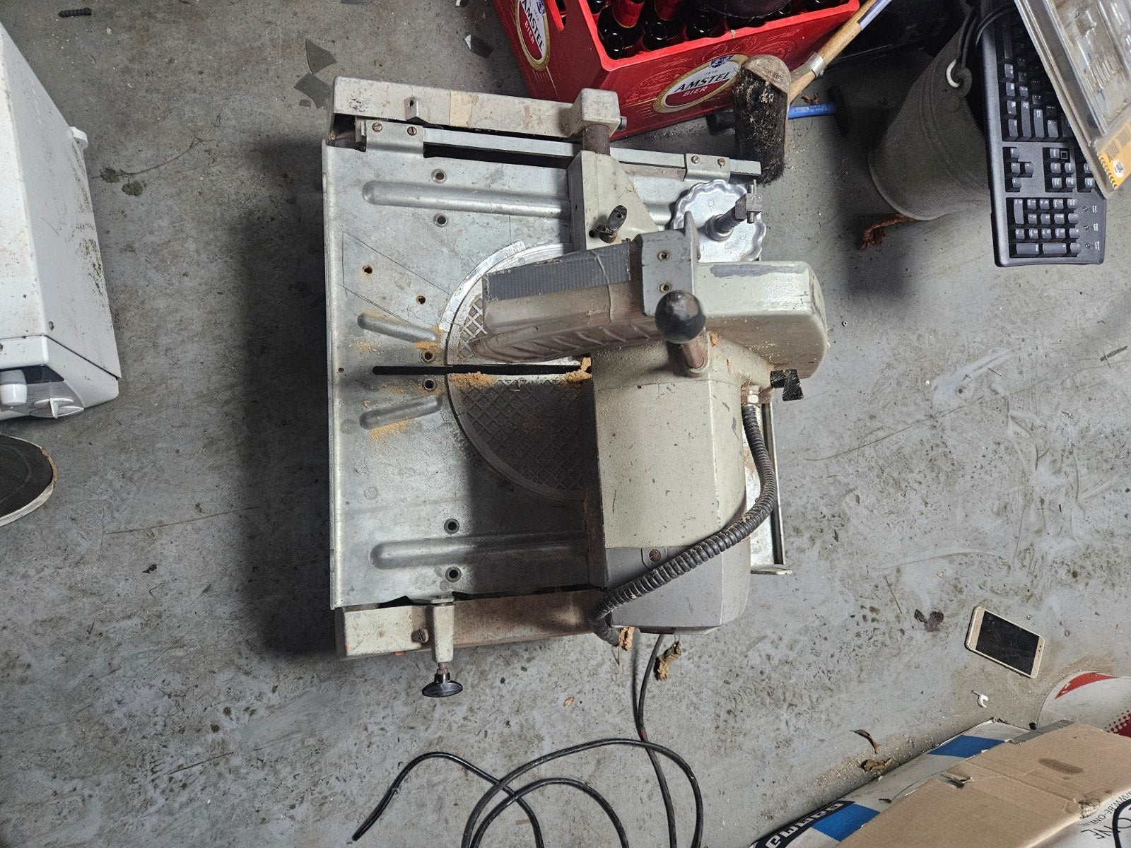 elu zaagtafel en afkortzaag, Ophalen, Gebruikt, Afkortzaag, 30 tot 70 mm