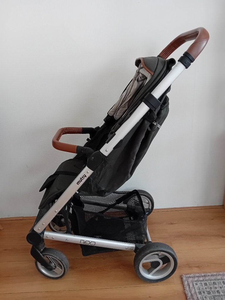 Mutsy Nexo buggy dark forest melange met accessoires, Ophalen, Gebruikt, Verstelbare rugleuning