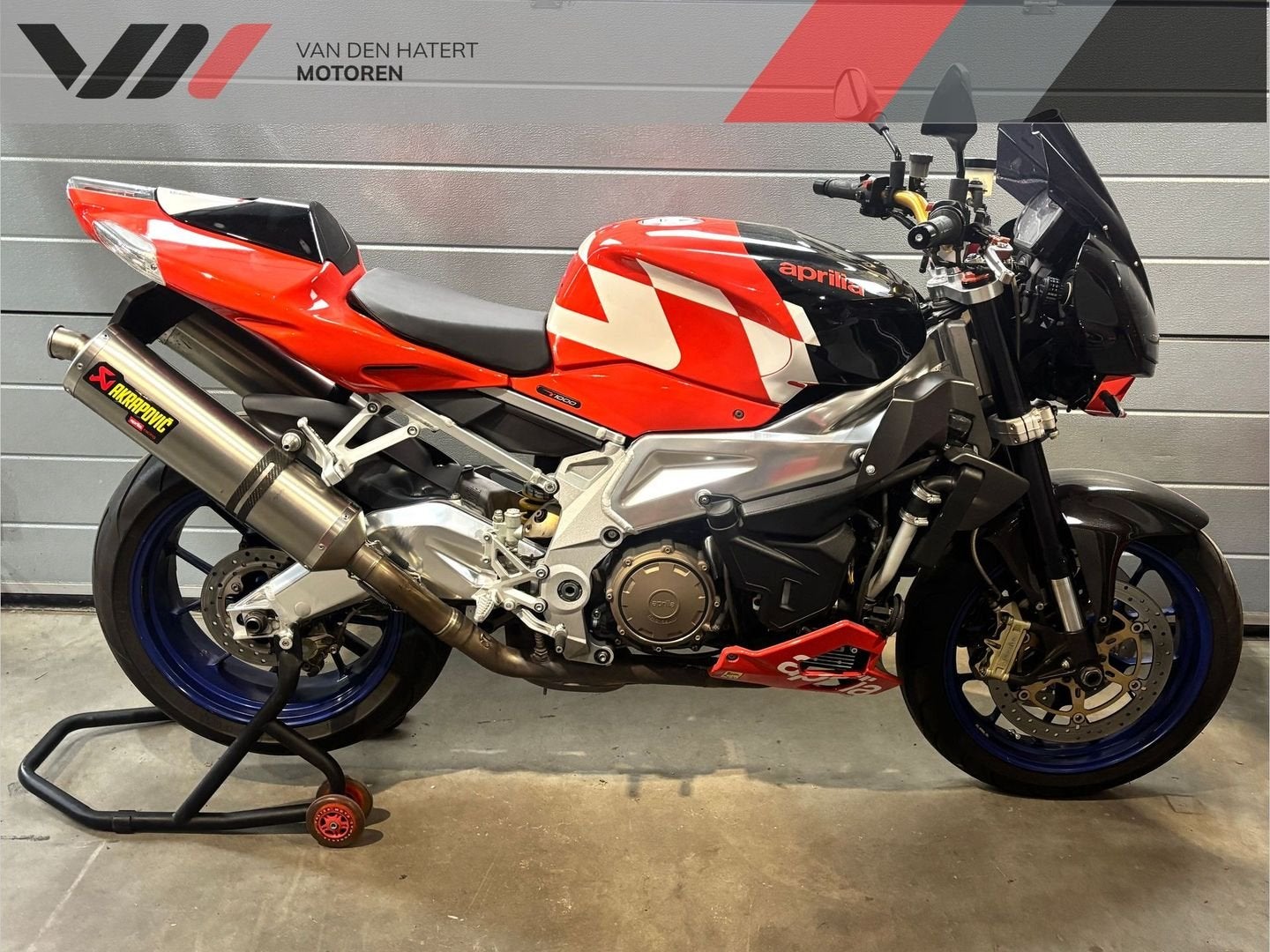 APRILIA TUONO 1000 R #Akrapovic #Goed onderhouden, 2 cilinders, Motorrijbewijs A, Bedrijf, Onbekend