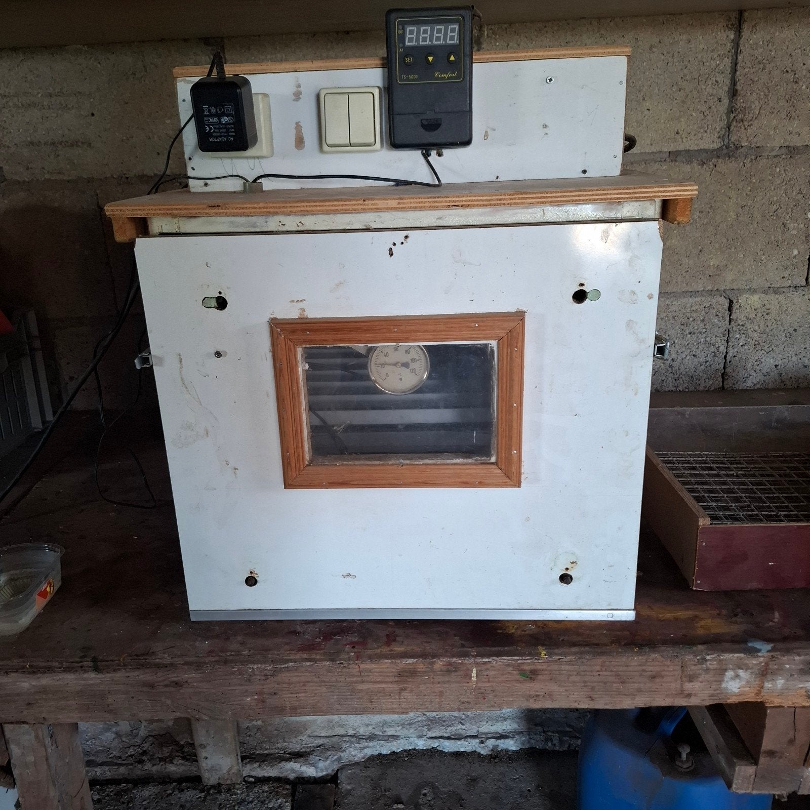 Mooie broedmachine 42 eieren, Ophalen of Verzenden, Gebruikt, Broedmachine