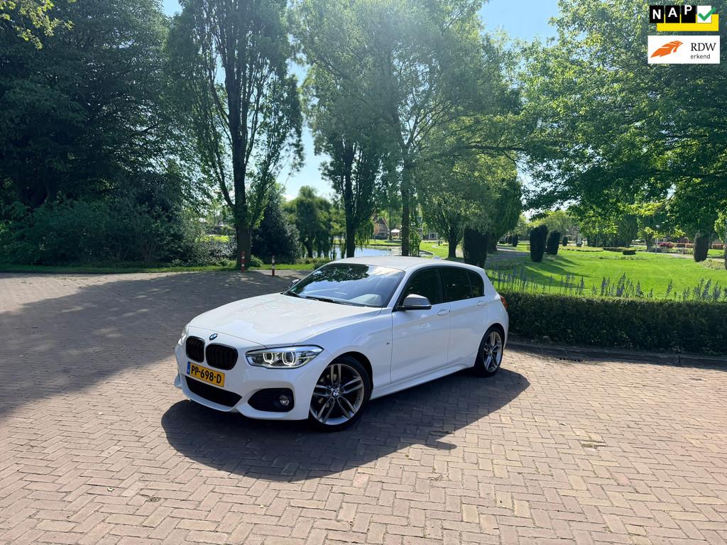 BMW 1-serie 118i Executive M-Sport | Alcantara | Automaat |, Auto's, Alcantara, Wit, Origineel Nederlands, Bedrijf