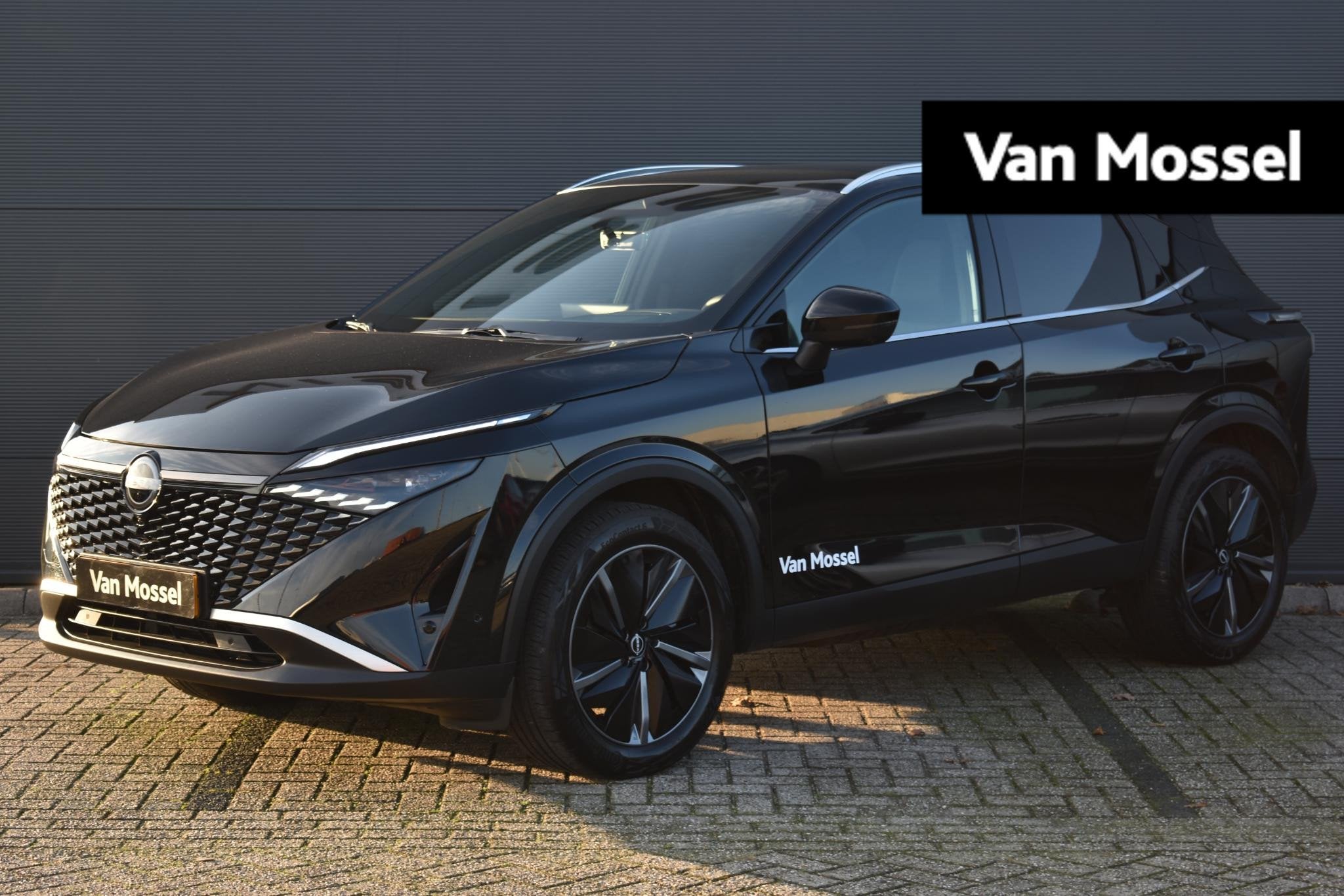 Nissan Qashqai 1.5 ePower Tekna 205PK | Google Navigatie | H, Dealer onderhouden, 1498 cc, 2 kWh, Zwart