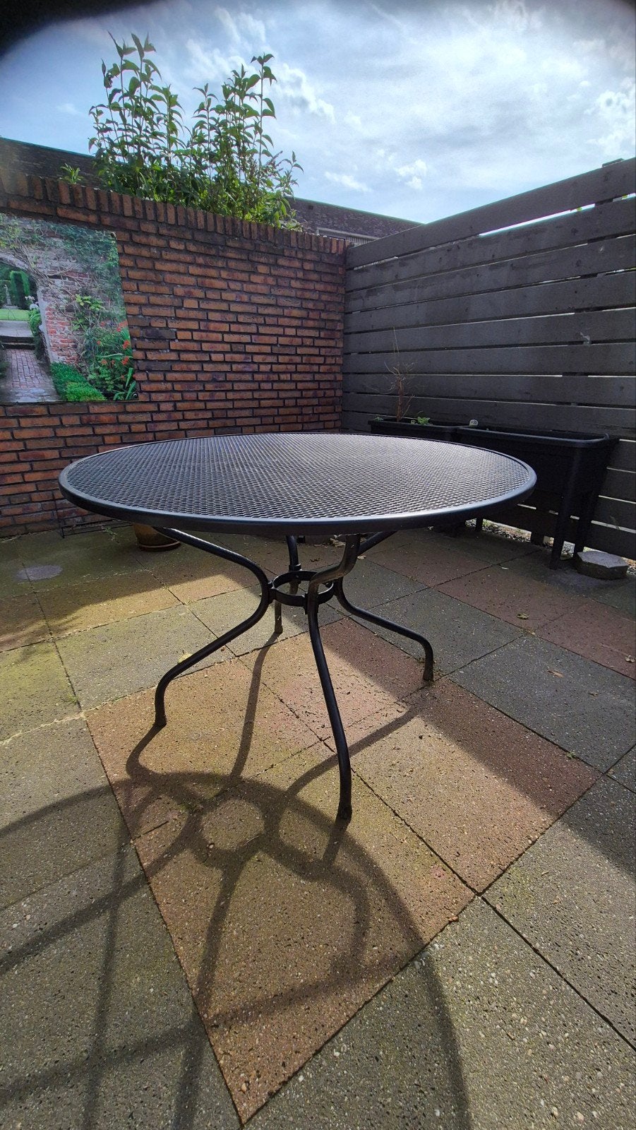 Tuintafel, zo goed als nieuw., Ophalen