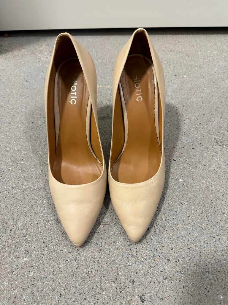 Nude kleurige Hotic hakken - Maat 39, Ophalen of Verzenden, Zo goed als nieuw, Beige, Pumps