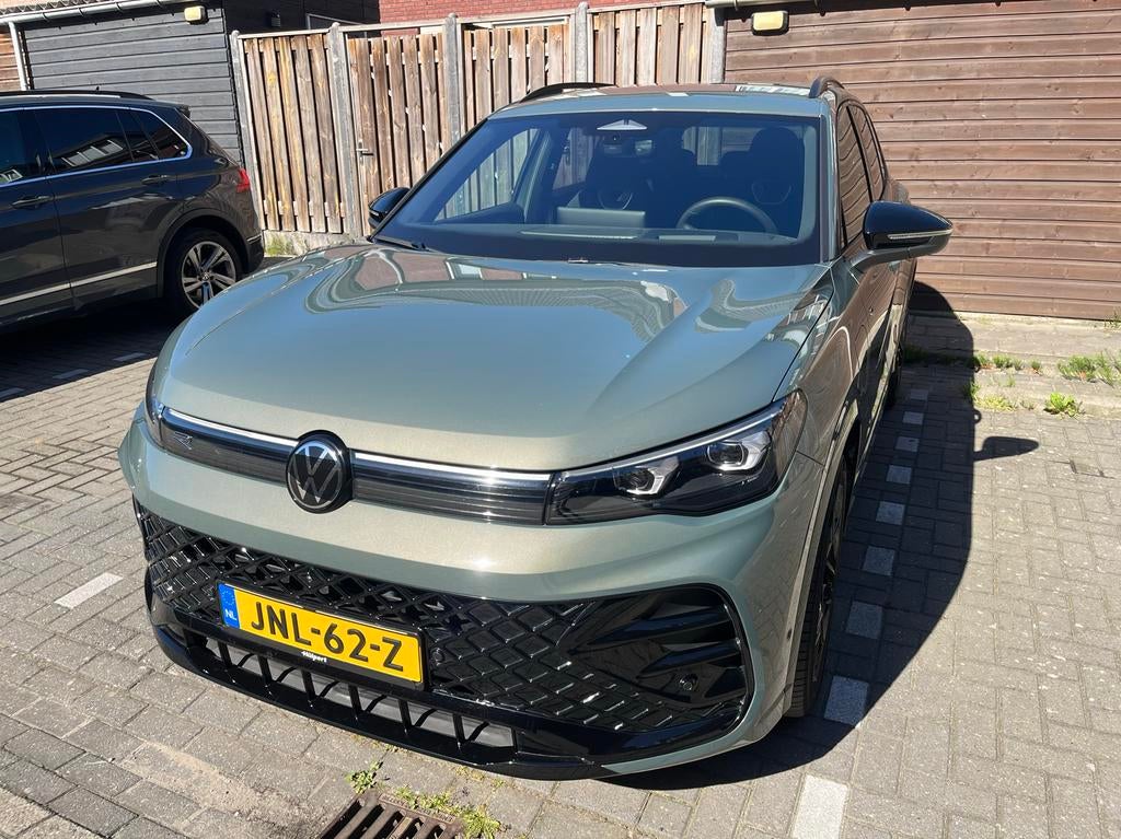 Tiguan R-line groen, Automaat, Leder en Stof, 272 pk, SUV of Terreinwagen
