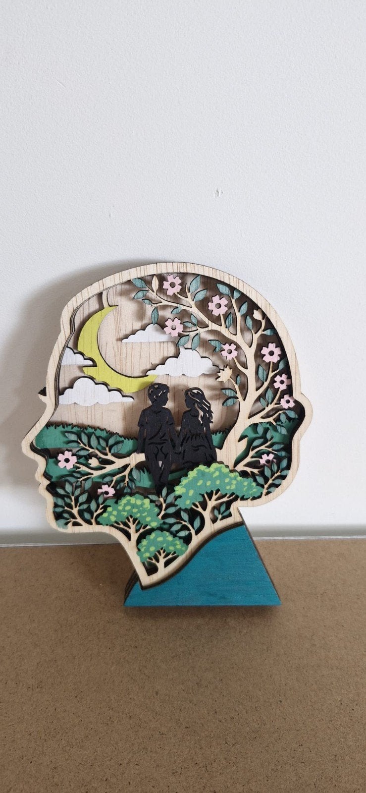 Houten sculptuur: Liefde in het hoofd, Ophalen, Groep mensen, Minder dan 20 cm, Handgemaakt