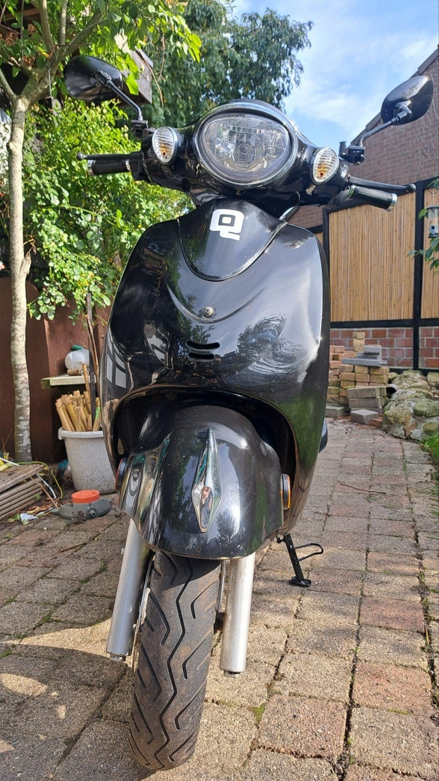 Qwic scooter met blauw kenteken - Elektrisch en stijlvol, Gebruikt, Elektrisch, Ophalen, Overige merken