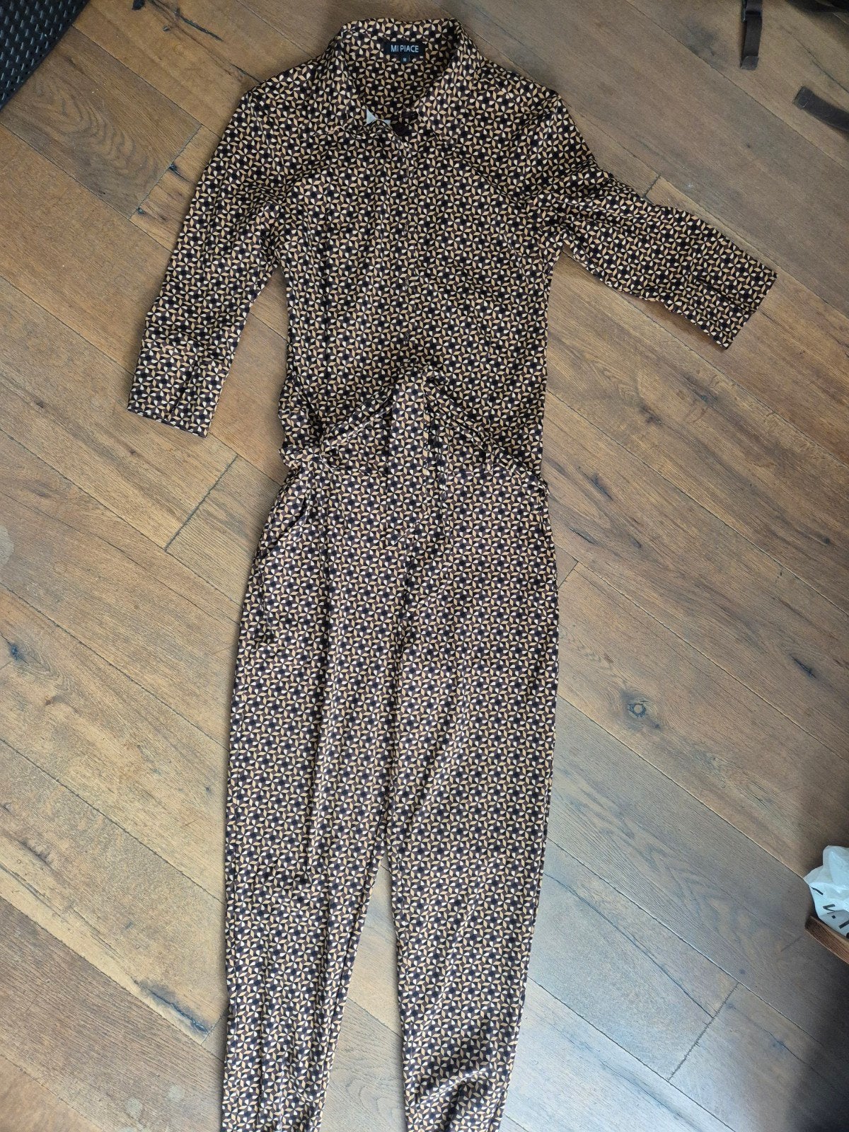 Stijlvolle jumpsuit met print, Kleding | Dames, Jumpsuits, Maat 38/40 (M), Bruin, Ophalen of Verzenden, Onbekend