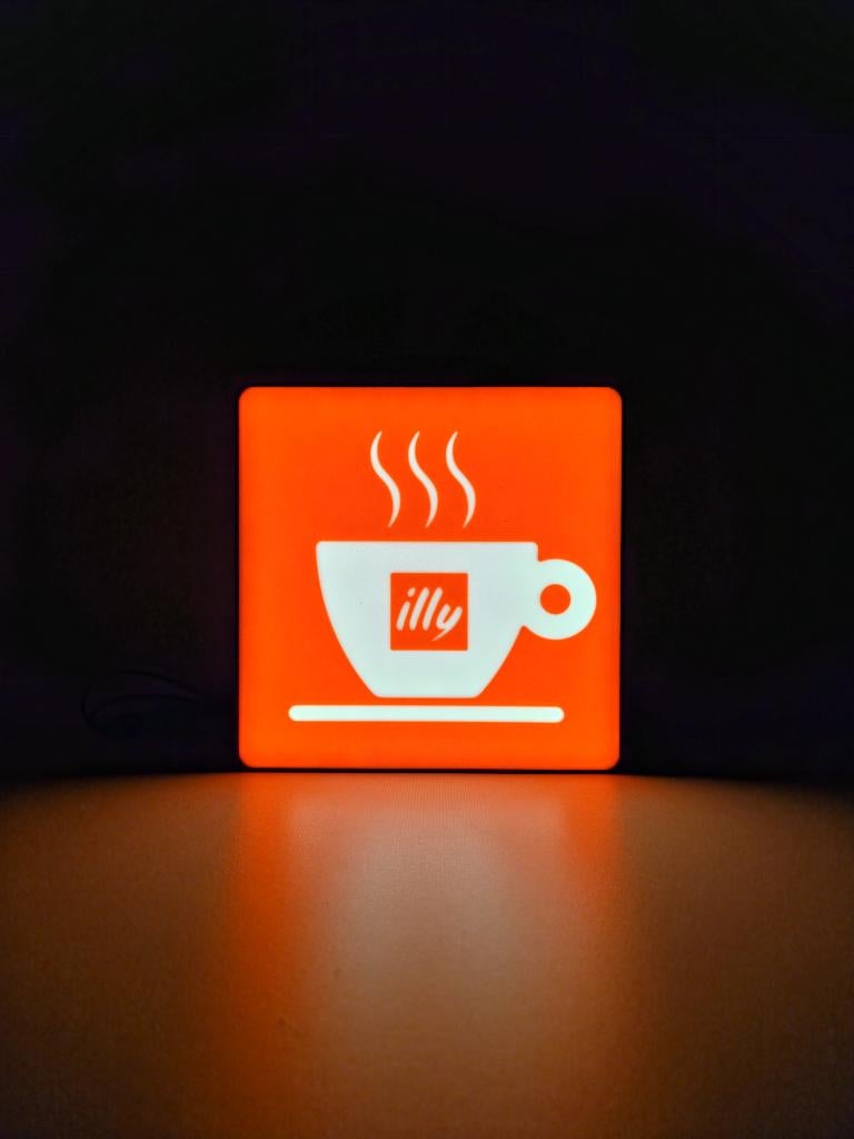 LED Lamp Illy-Inspired Koffie – Barista Decor | Retro, Huis en Inrichting, Ophalen of Verzenden, Nieuw, Overige fittingen, Led-lamp