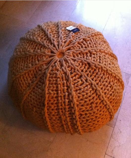 Grote ronde vloer poef gebreid oker geel H70 br45cm, Minder dan 50 cm, Ophalen of Verzenden, Zo goed als nieuw, 50 tot 75 cm