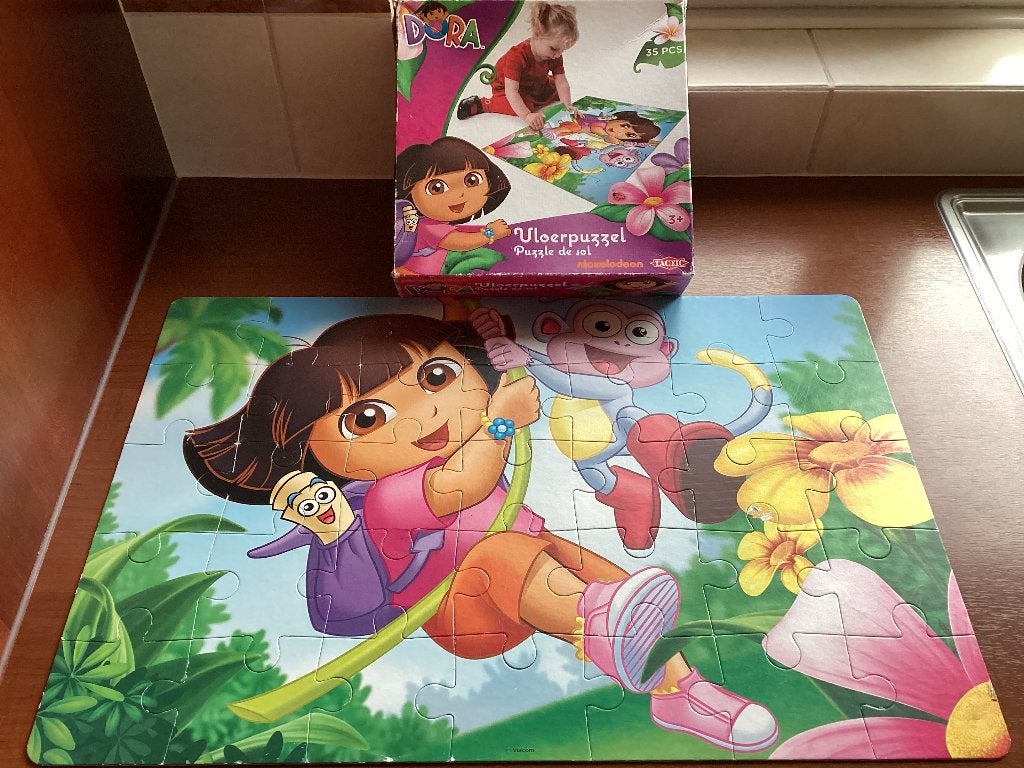 Vloerpuzzel, Ophalen, Meer dan 50 stukjes