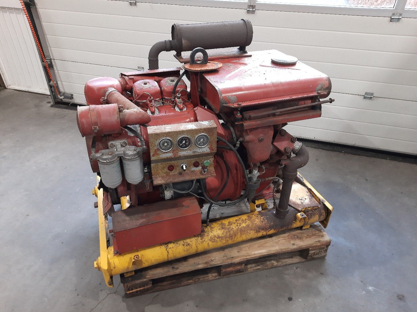 Deutz f2l912  dieselmotor atlas copco compressor, Doe-het-zelf en Verbouw, Ophalen, Gebruikt, Dieselmotor, 1800 rpm of meer