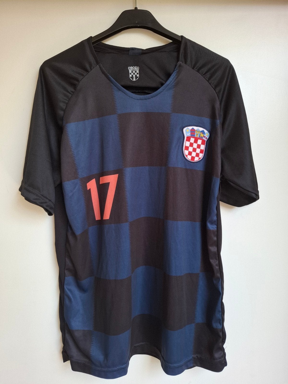 Kroatië voetbal shirt Mandžukić maat S, Ophalen of Verzenden, Zo goed als nieuw, Buitenlandse clubs, Shirt