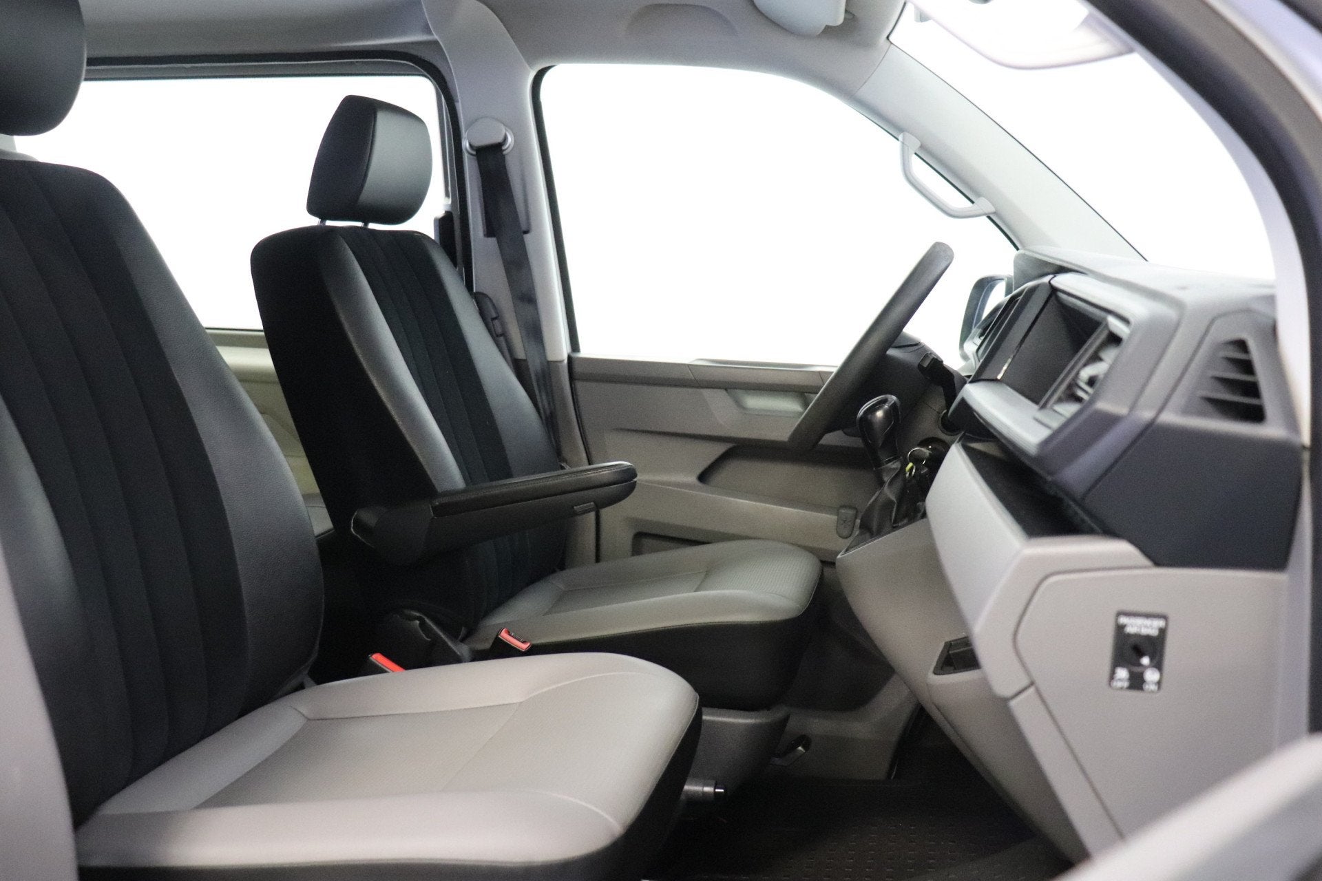 Volkswagen Transporter 2.0 TDI 150PK Automaat Dubbele Cabine, Voorwielaandrijving, Gebruikt, 4 cilinders, 150 pk