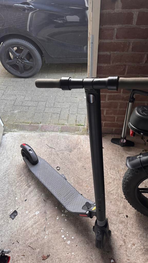 Segway ninebot ES1 20KMH, Fietsen en Brommers, Steps, Ophalen of Verzenden, Zo goed als nieuw, Elektrische step (E-scooter)