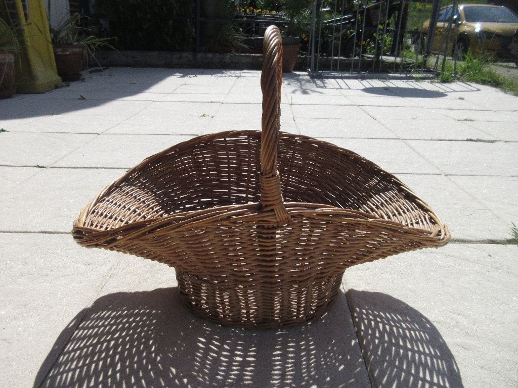 Vintage rieten mand plukmand met hengsel, Huis en Inrichting, Woonaccessoires | Schalen en Manden, Ophalen of Verzenden, Rechthoekig