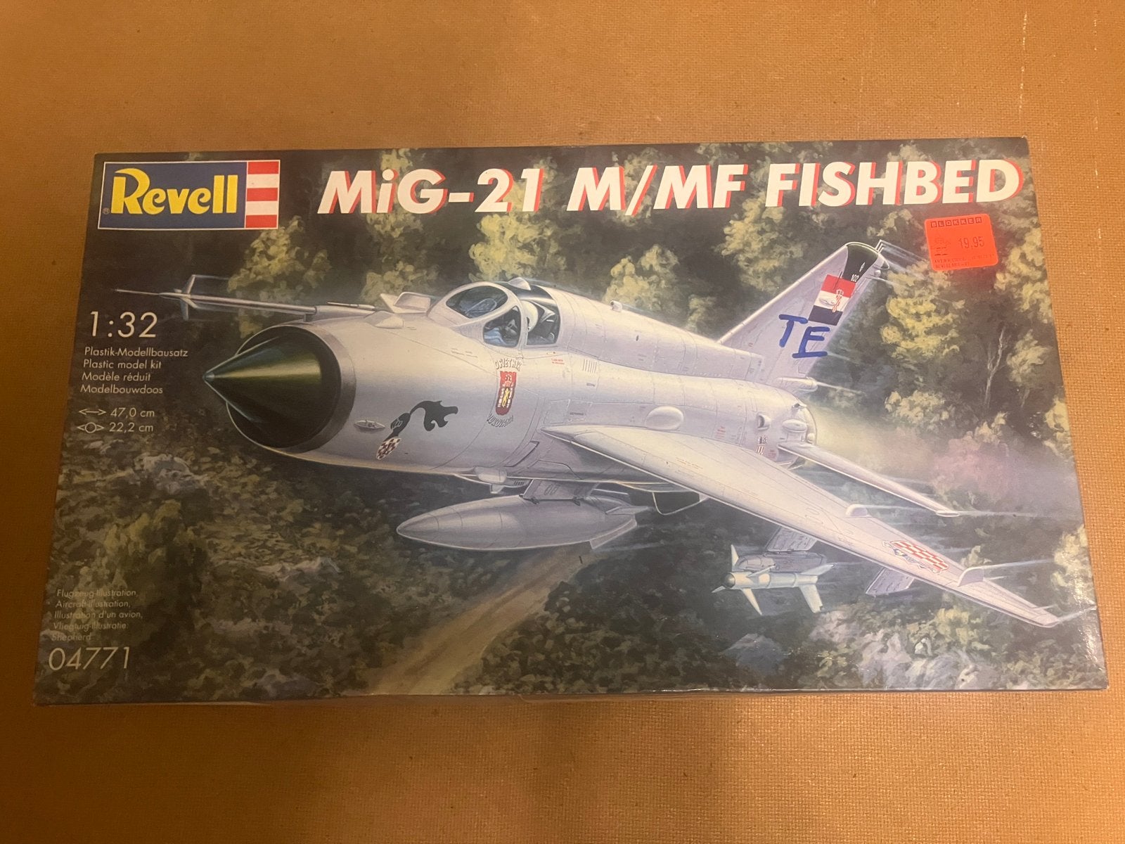 Revell MIG-21 M/MF Fishbed 1:32, Revell, Ophalen of Verzenden, Zo goed als nieuw, Groter dan 1:72