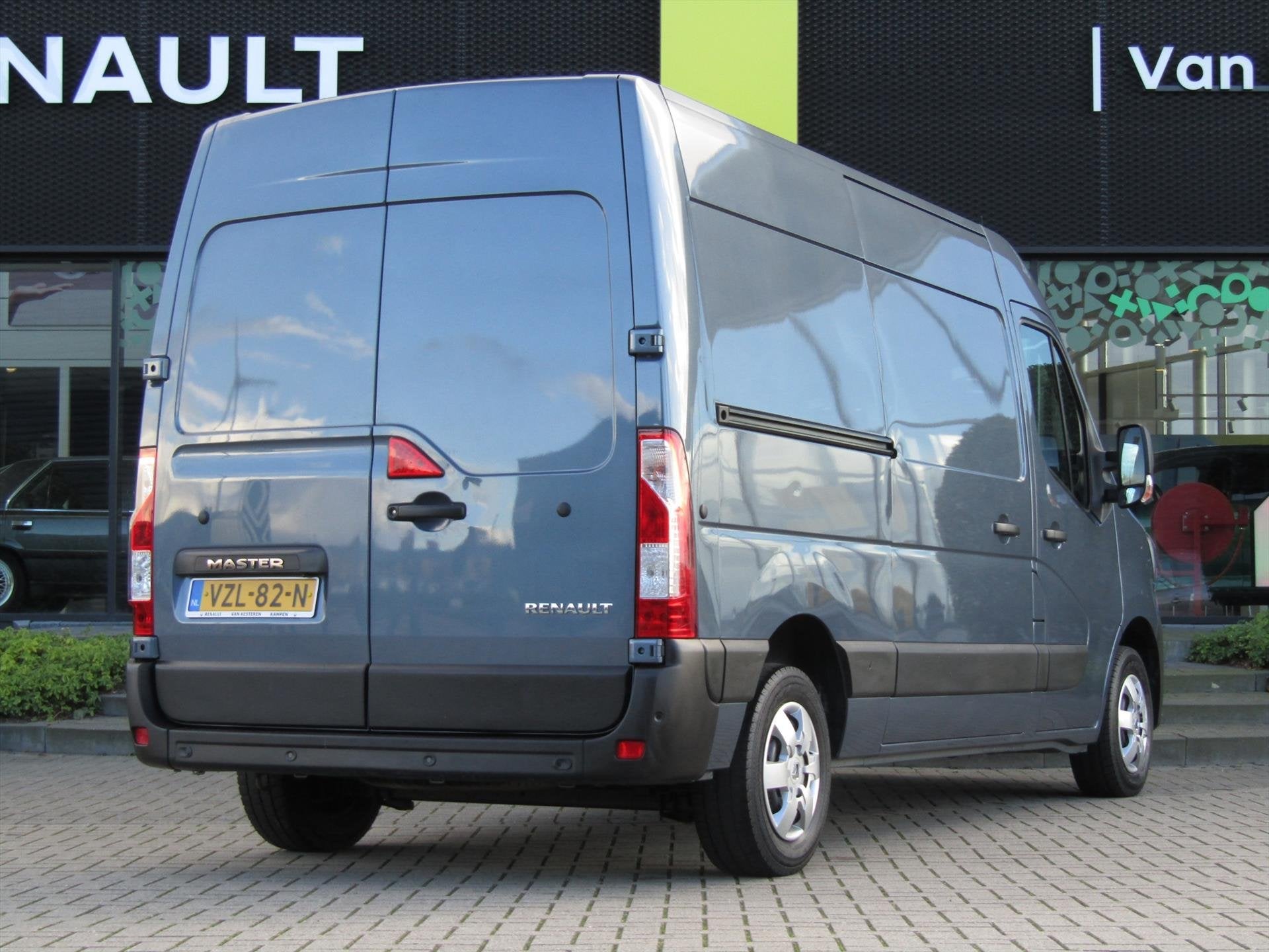 RENAULT Master GB 2.3 150pk Automaat L2H2 T35 Work Edition /, Auto's, Automaat, Stof, Gebruikt, Euro 6