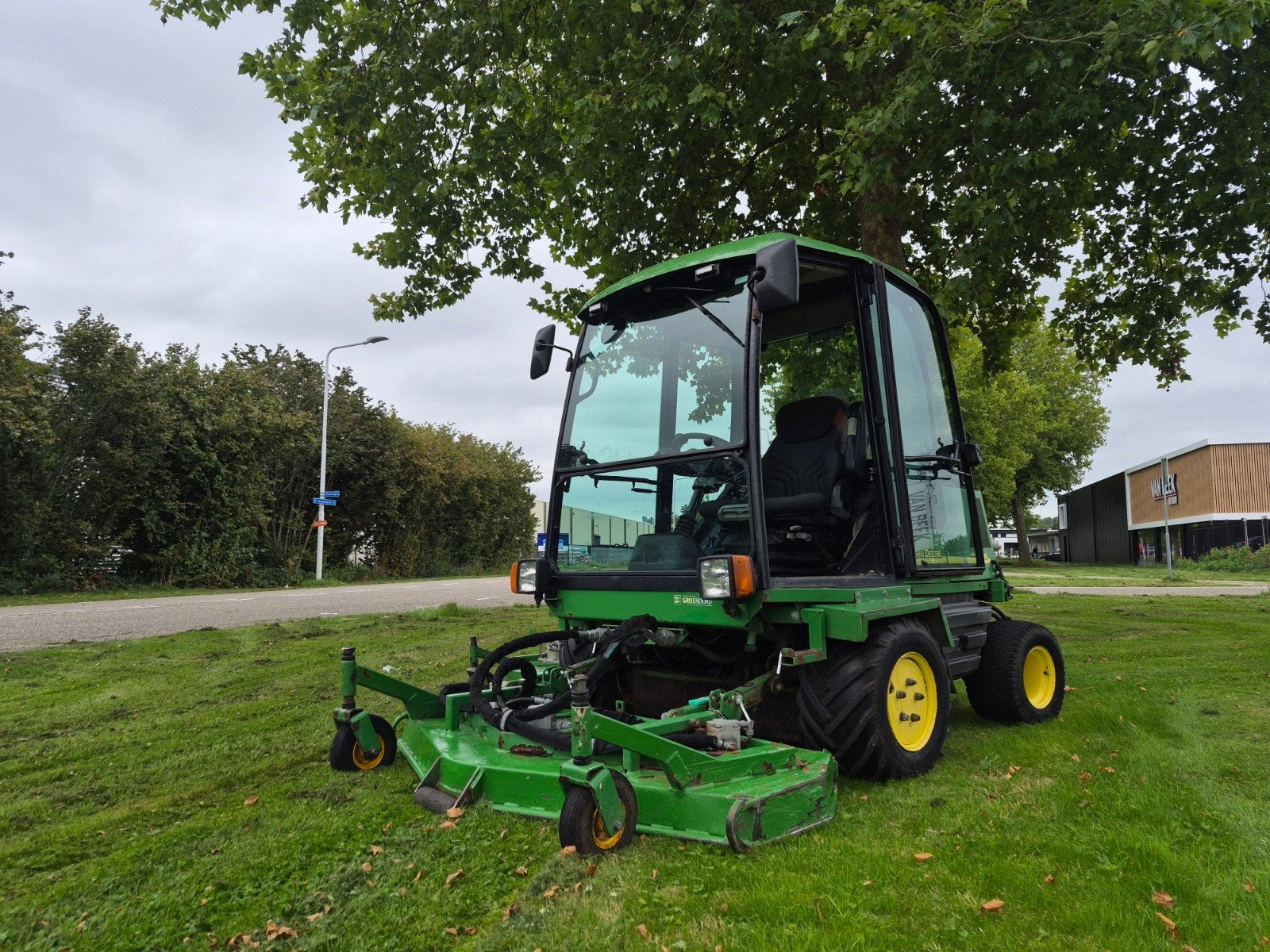 John deere 1515 bj 18, Gebruikt, Elektrische starter, 120 cm of meer, Ophalen
