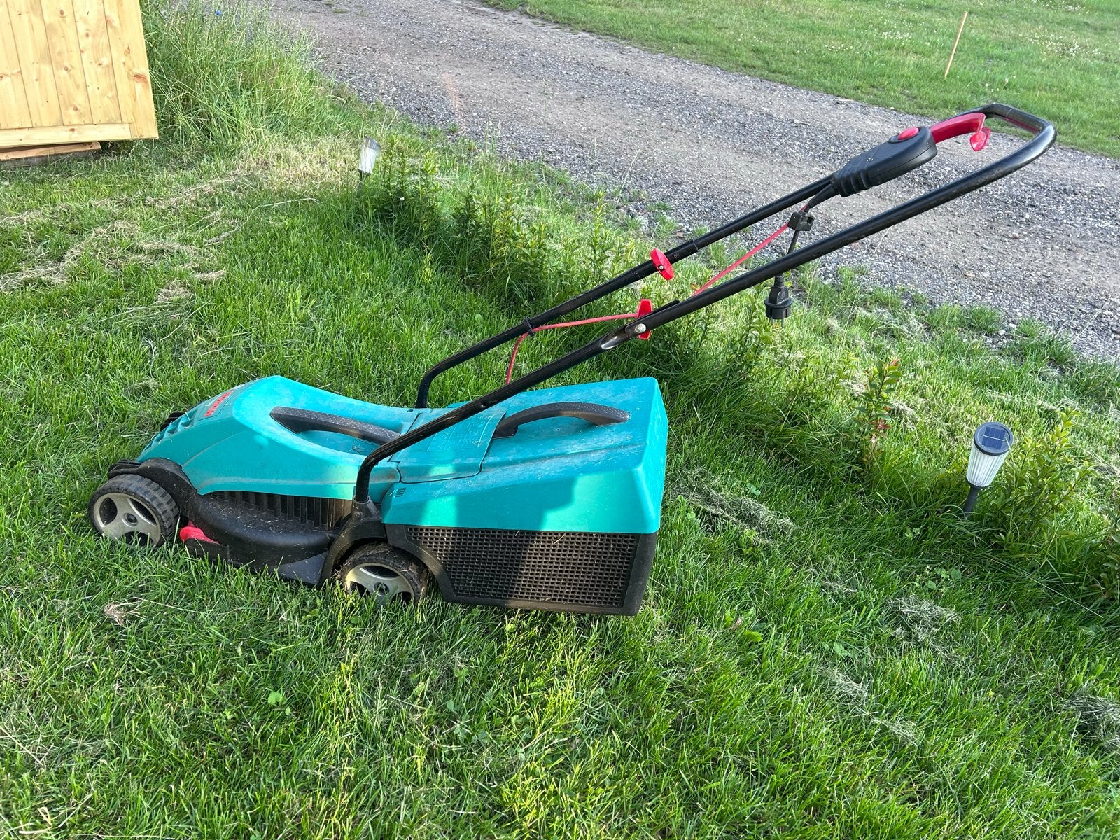 Bosch Rotak 32 elektrische maaier. NW VENNEP of HOOGERSMILDE, Ophalen, Cirkelmaaier, Gebruikt, Elektrische grasmaaier