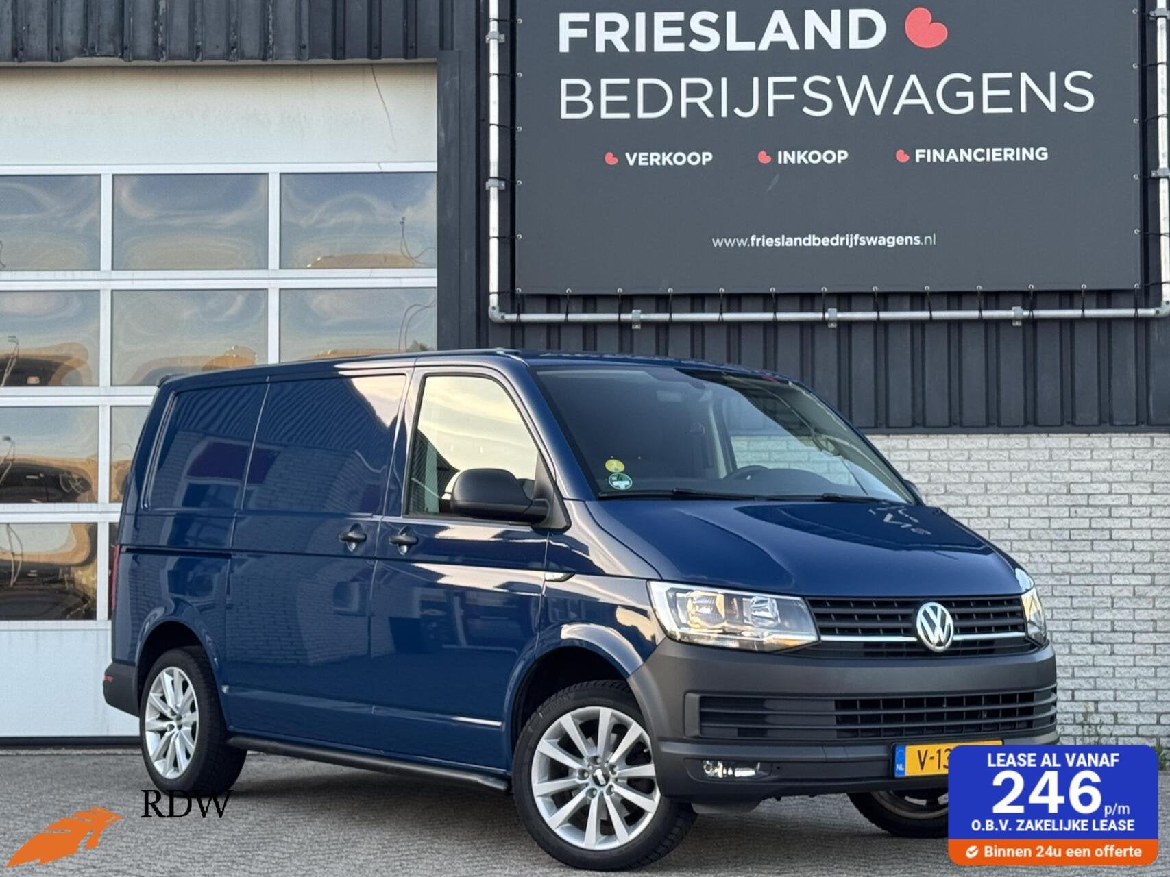 Volkswagen Transporter 2.0 TDI Highline Trekhaak/Carplay/Nav, Voorwielaandrijving, 1780 kg, Stof, Gebruikt