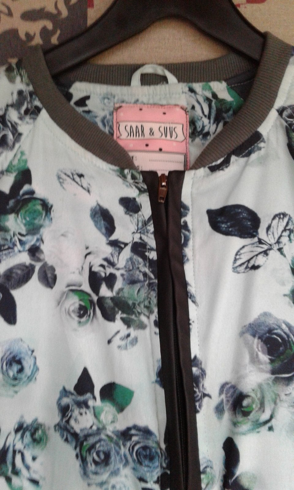 Saar & Suus bomberjack met bloemenprint, maat 164, Ophalen of Verzenden, Gebruikt, Meisje, Jas