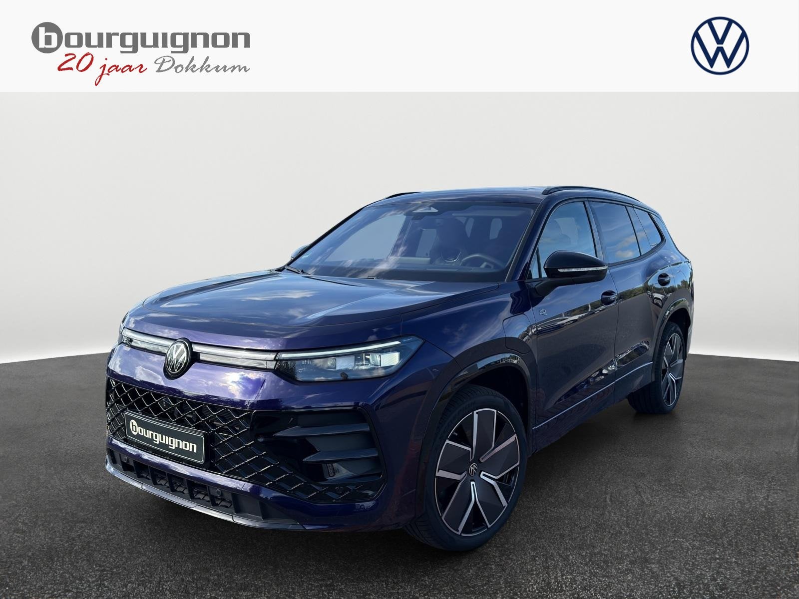 Volkswagen Tayron 1.5 eHybrid R-Line | PHEV | Pano | Trekhaa, Auto's, Stof, 150 min, 26 kWh, Bedrijf