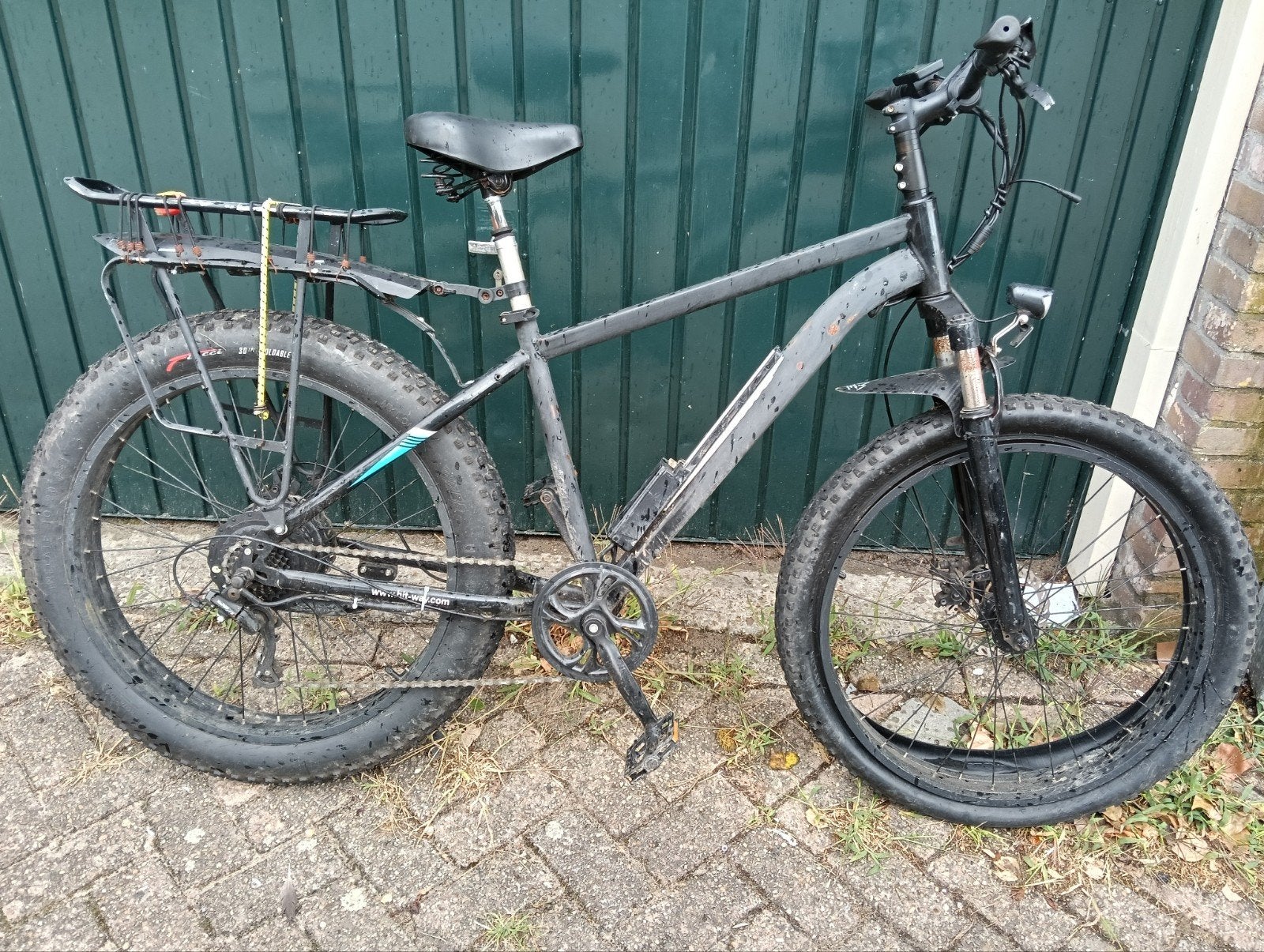 Elektrische mountainbike met brede wielen opknapper - Opknap, Fietsen en Brommers, Elektrische fietsen, Ophalen of Verzenden, Gebruikt
